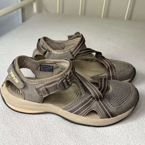 Teva Sport Sandals Closed Toe Brown Strappy Comfort Women’s 6.5